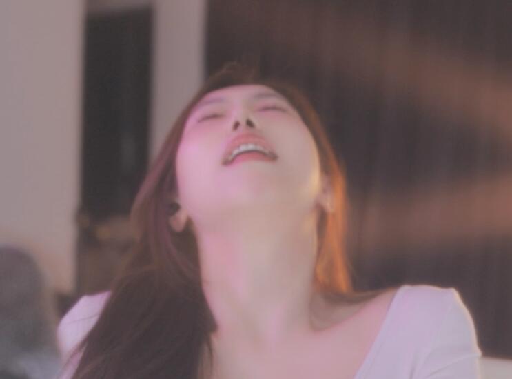 斗鱼”小一熟了吗”道具挑战赛爆火背后：创意玩法如何颠覆直播生态？-橘喵