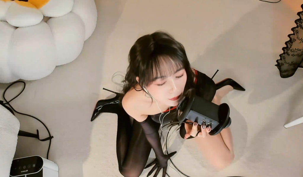 沉浸式声音剧场：解析B站博主“你的圈圈儿”付费作品《嫂子》的叙事魅力与情感内核-橘喵