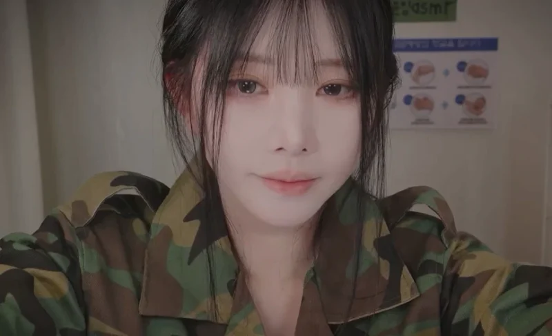Yoonying ASMR 这里有一个女性军队角色扮演游戏_梦幻士兵-橘喵